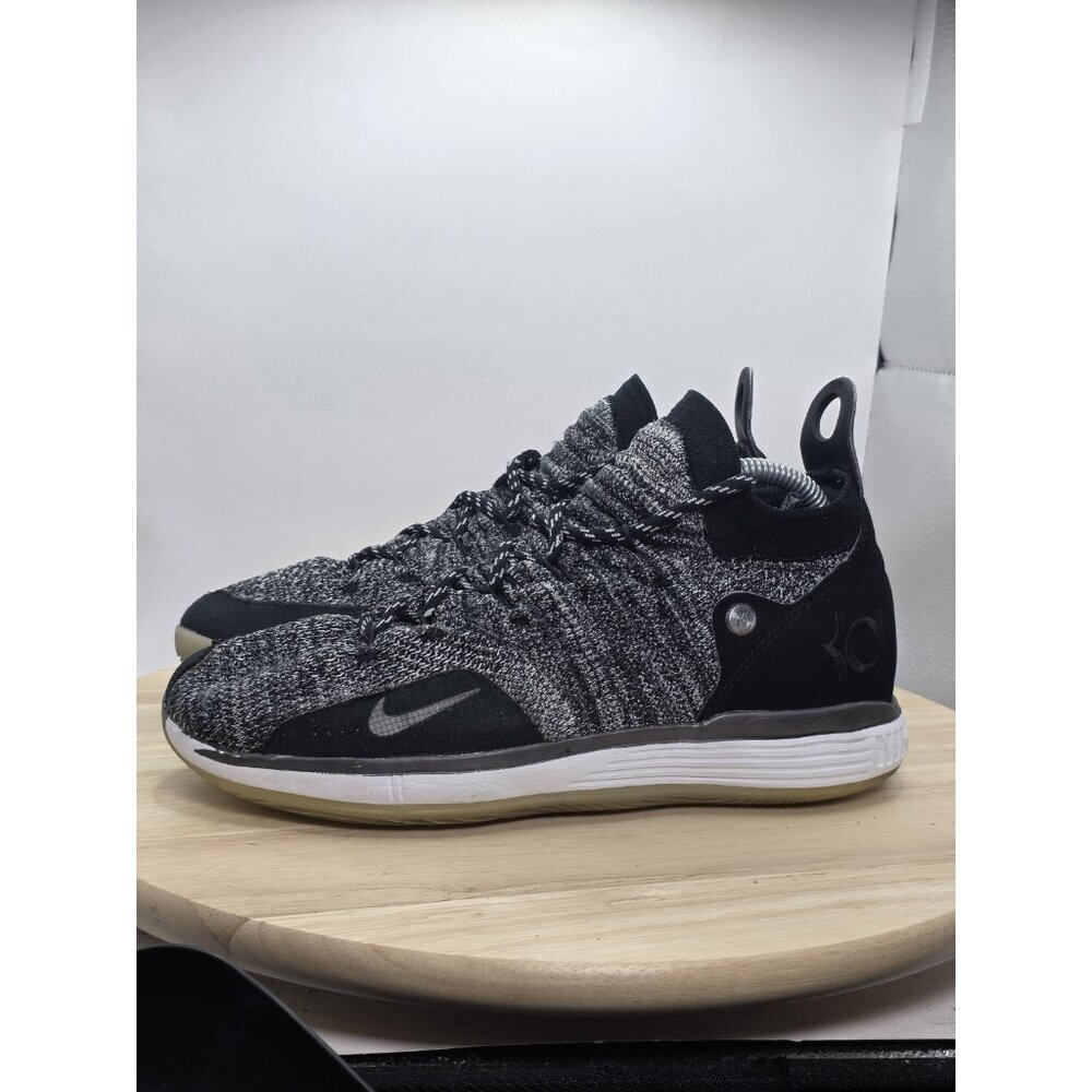 Nike KD11 XI Flyknit GS Oreo Black White Women's Sz 8/Youth Sz 6.5 Y